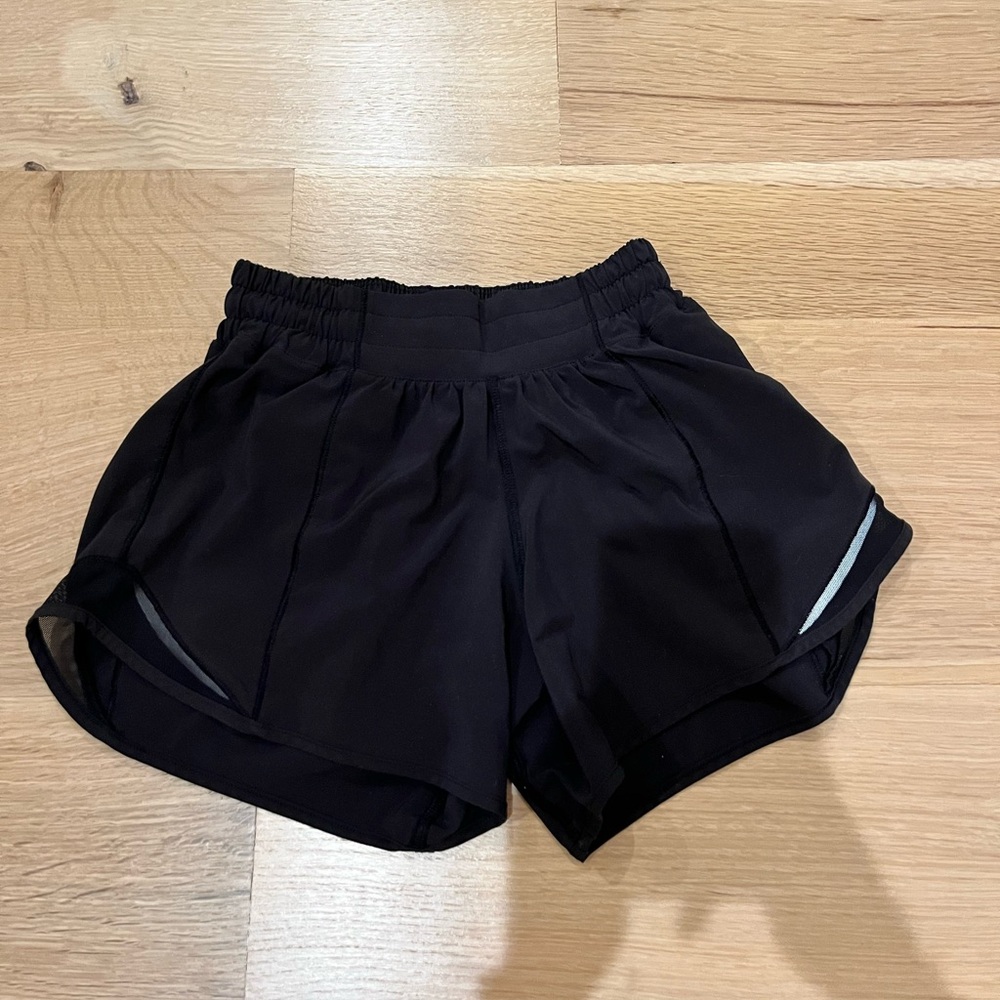Lululemon hotty hot shorts size 0 black